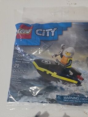 LEGO City Police Water Scooter 30693 (29 Pcs) NiP